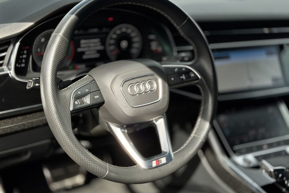Продам Audi Q8 Quattro (KOMIS) 2020 года в г. Умань, Черкасская область