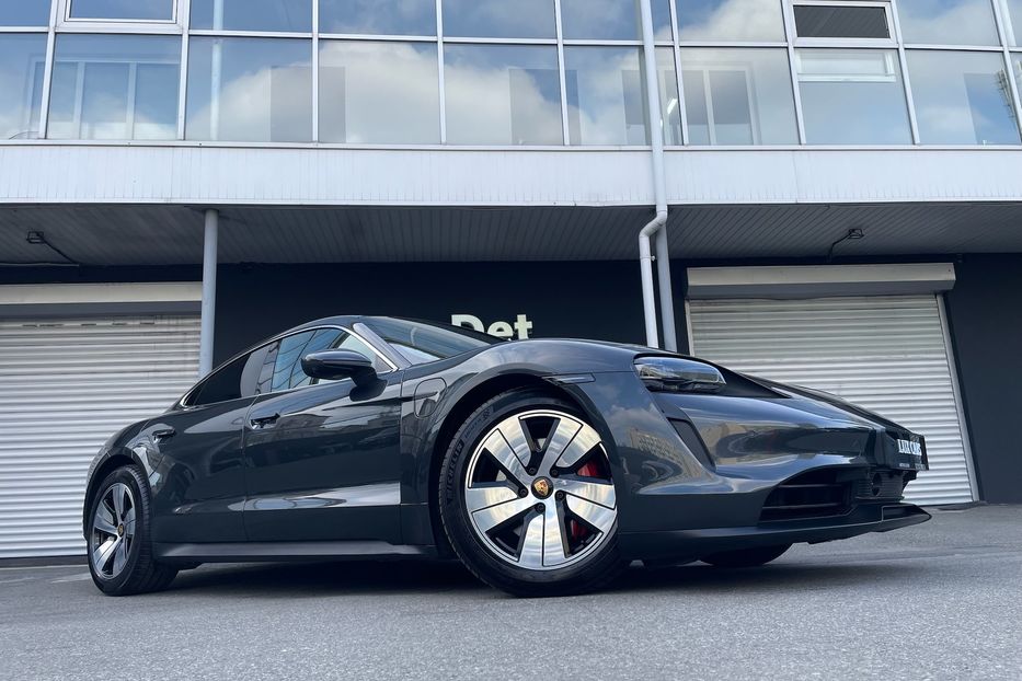Продам Porsche Taycan 4s 2022 года в Киеве