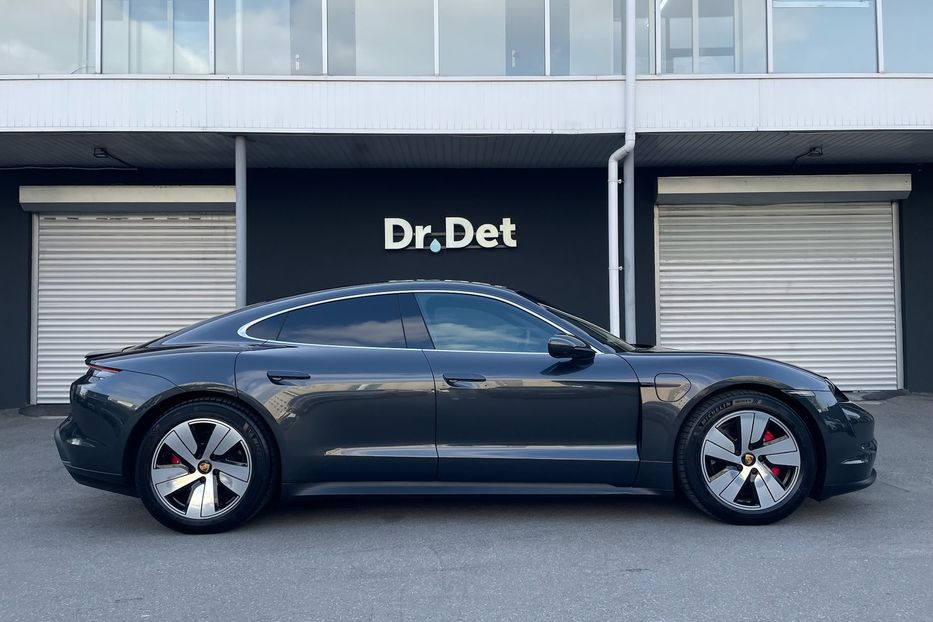 Продам Porsche Taycan 4s 2022 года в Киеве