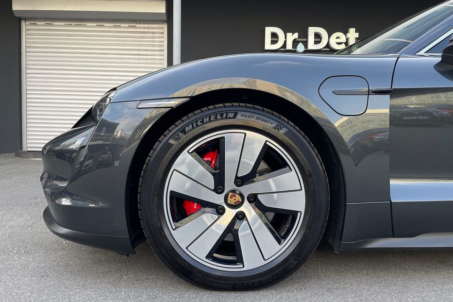 Продам Porsche Taycan 4s 2022 года в Киеве
