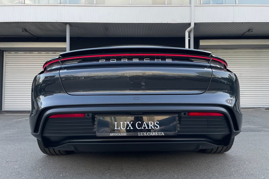 Продам Porsche Taycan 4s 2022 года в Киеве