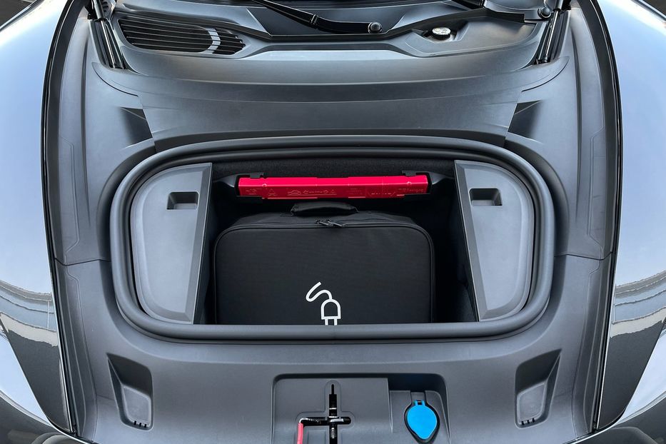 Продам Porsche Taycan 4s 2022 года в Киеве
