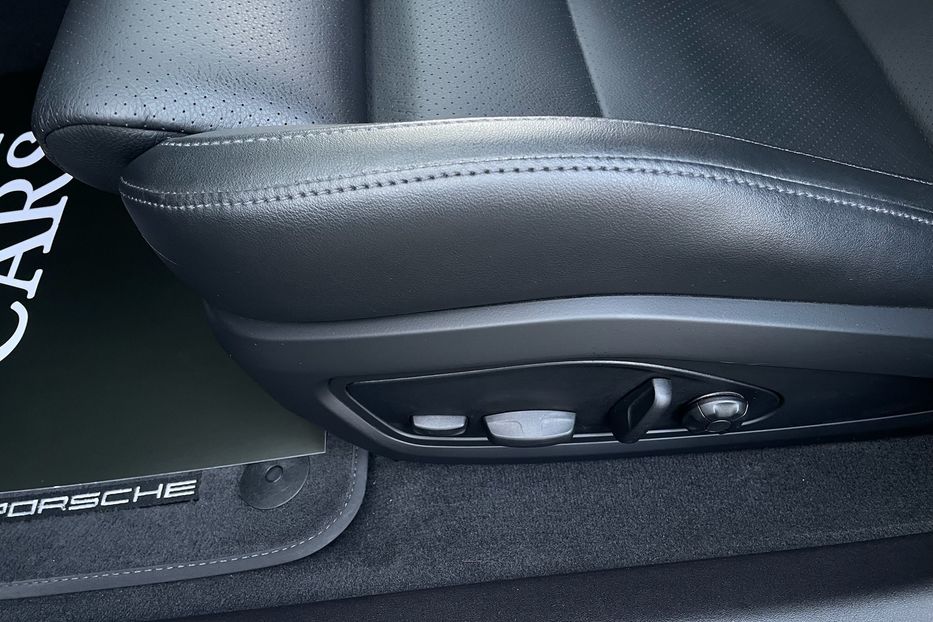 Продам Porsche Taycan 4s 2022 года в Киеве