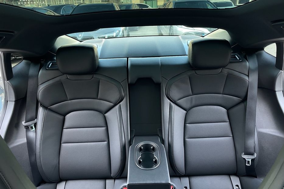 Продам Porsche Taycan 4s 2022 года в Киеве