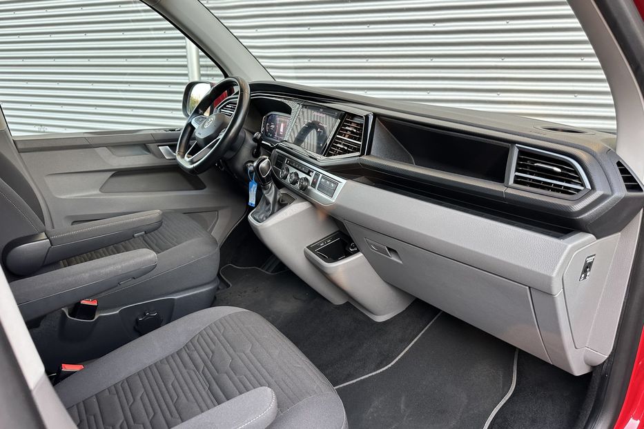 Продам Volkswagen Caravella HIGHLINE 2020 года в Ровно