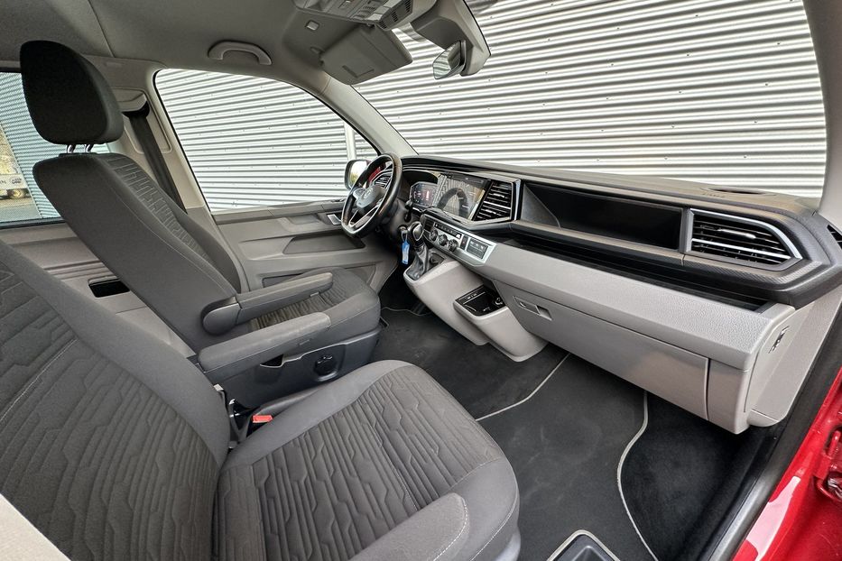 Продам Volkswagen Caravella HIGHLINE 2020 года в Ровно