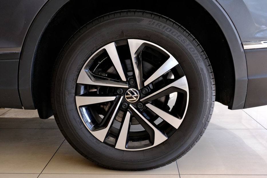 Продам Volkswagen Tiguan Allspace 2023 года в Одессе