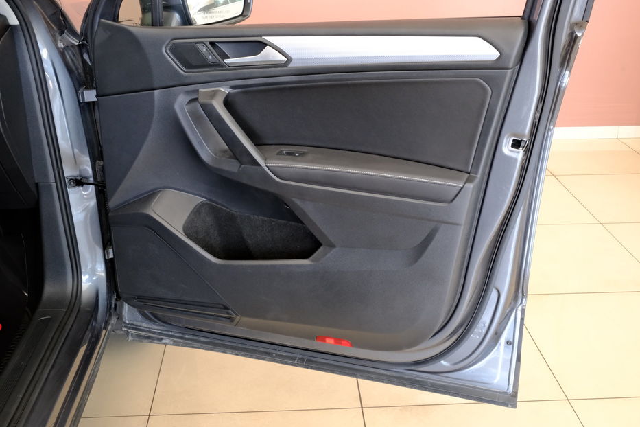 Продам Volkswagen Tiguan Allspace 2023 года в Одессе