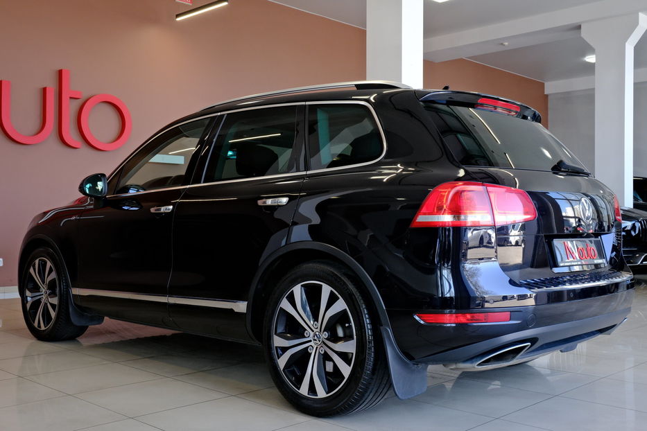 Продам Volkswagen Touareg 2015 года в Одессе