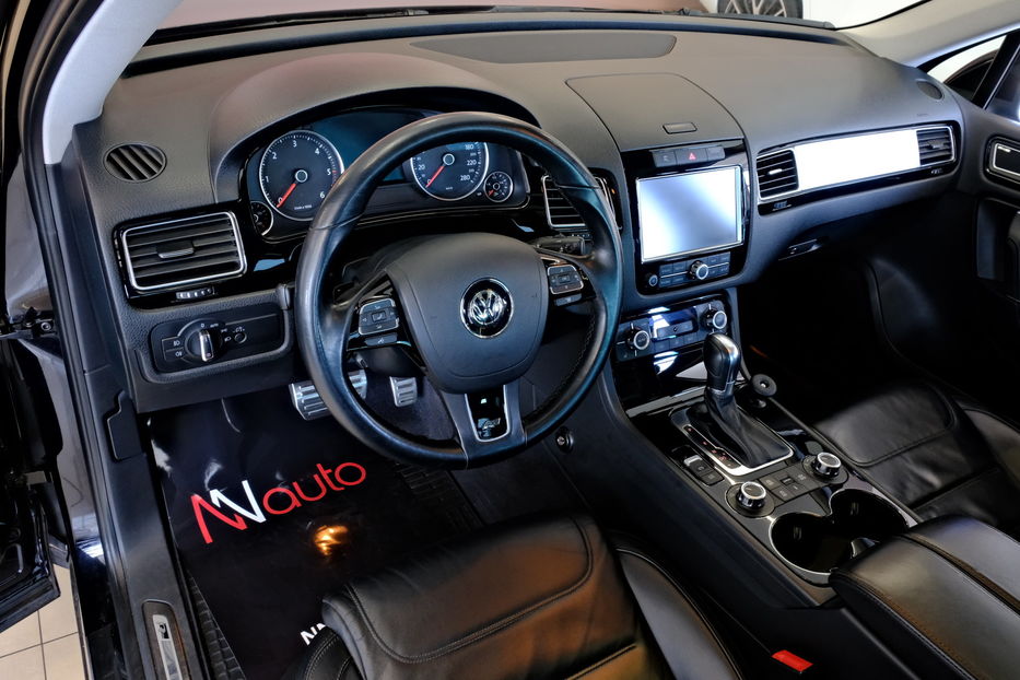 Продам Volkswagen Touareg 2015 года в Одессе
