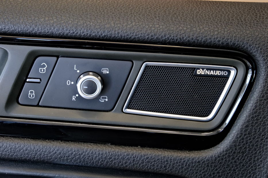 Продам Volkswagen Touareg 2015 года в Одессе