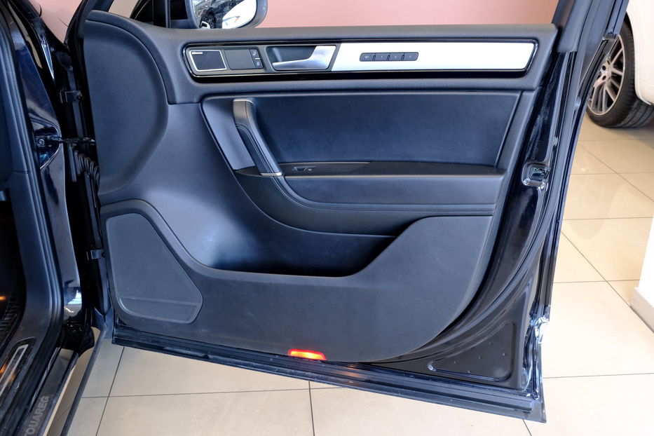 Продам Volkswagen Touareg 2015 года в Одессе