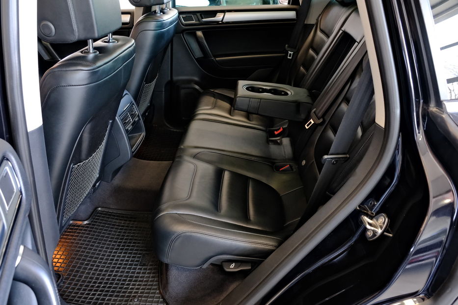 Продам Volkswagen Touareg 2015 года в Одессе