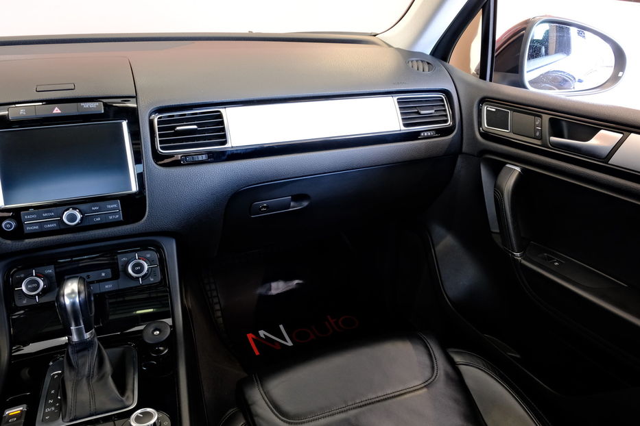 Продам Volkswagen Touareg 2015 года в Одессе