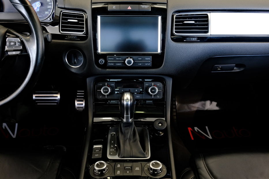 Продам Volkswagen Touareg 2015 года в Одессе