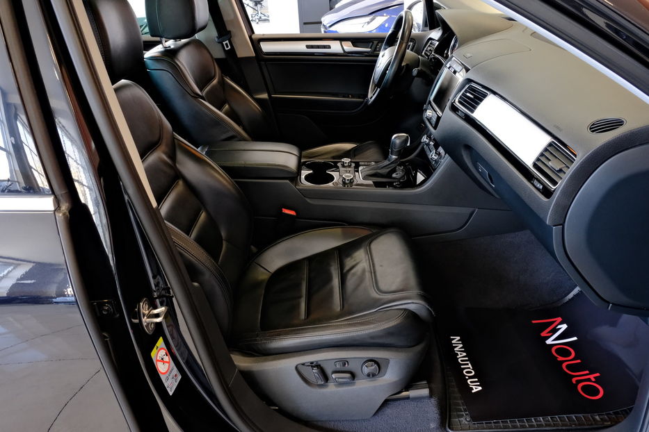 Продам Volkswagen Touareg 2015 года в Одессе