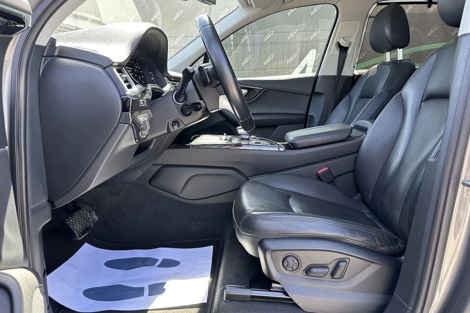 Продам Audi Q7 Premium Plus 2016 года в Киеве