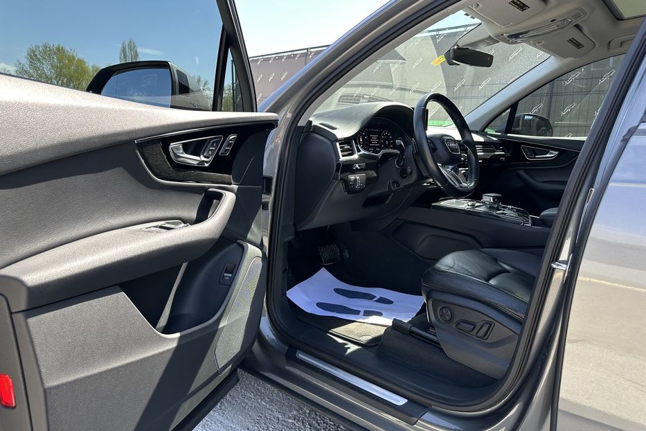 Продам Audi Q7 Premium Plus 2016 года в Киеве
