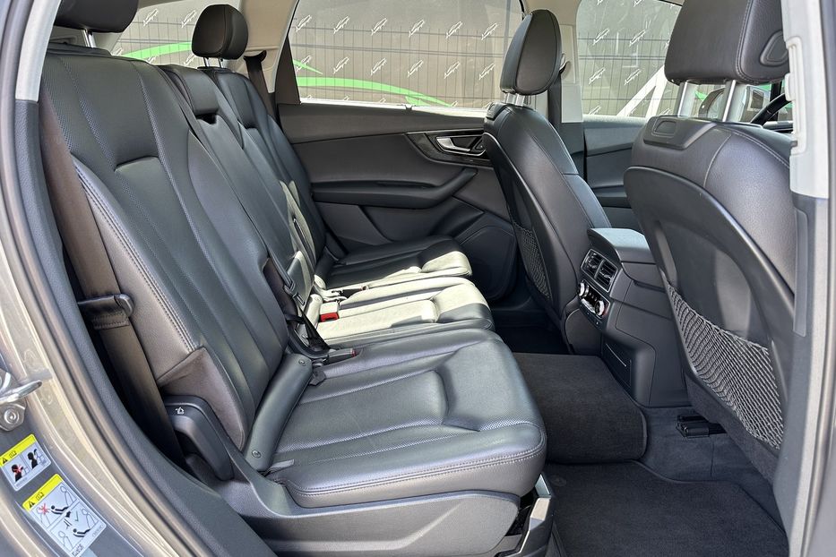 Продам Audi Q7 Premium Plus 2016 года в Киеве