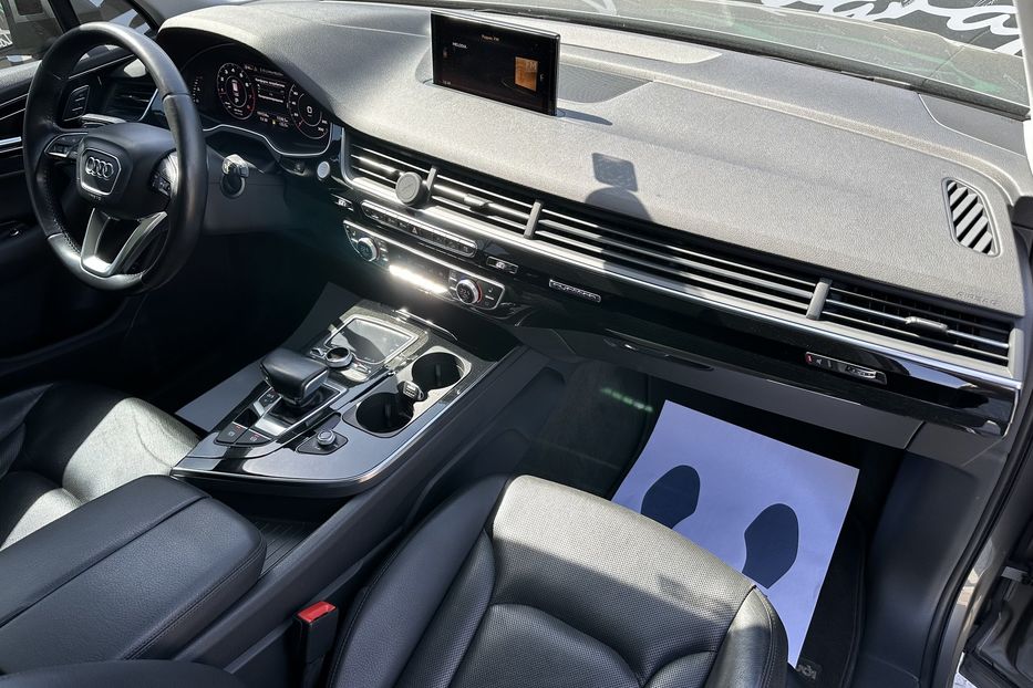 Продам Audi Q7 Premium Plus 2016 года в Киеве