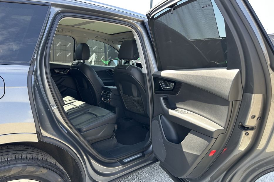 Продам Audi Q7 Premium Plus 2016 года в Киеве