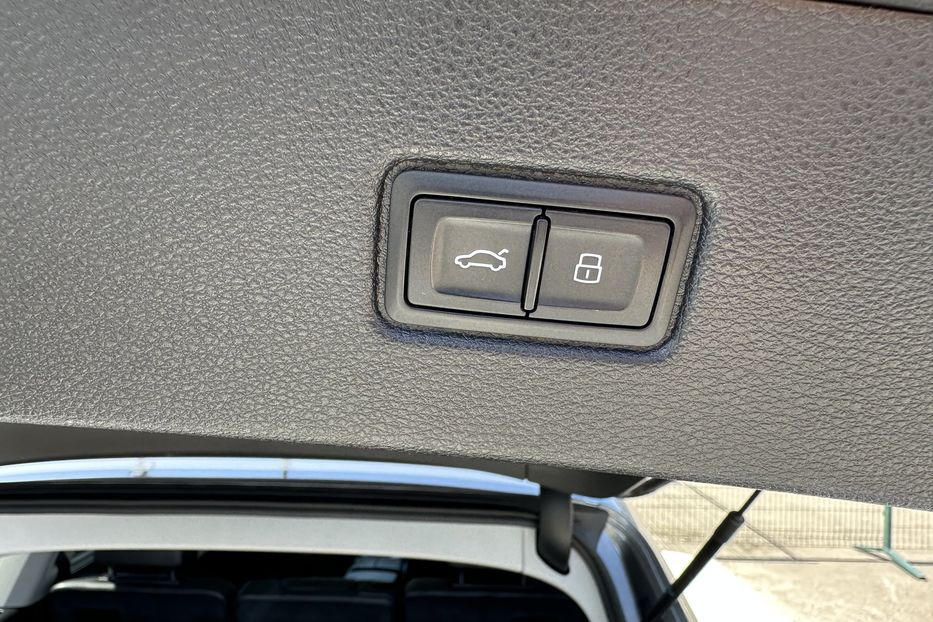Продам Audi Q7 Premium Plus 2016 года в Киеве