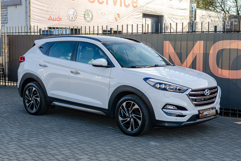 Продам Hyundai Tucson 2.0 CRDI AWD TOP 2016 года в Киеве