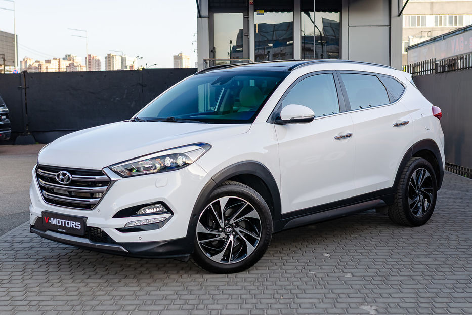 Продам Hyundai Tucson 2.0 CRDI AWD TOP 2016 года в Киеве