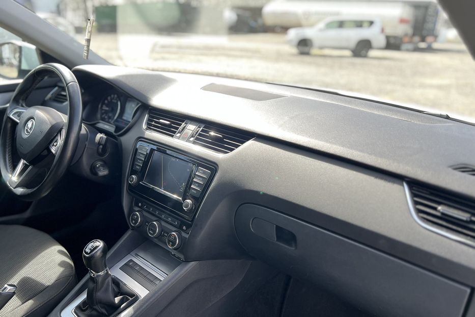 Продам Skoda Octavia A7 4х4 (Komis) 2016 года в г. Умань, Черкасская область
