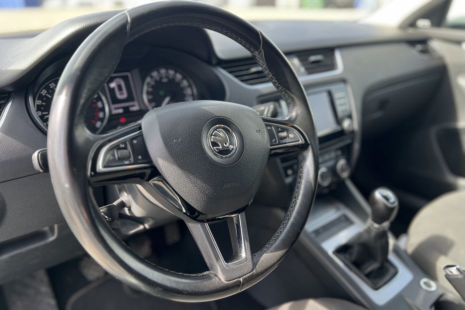 Продам Skoda Octavia A7 4х4 (Komis) 2016 года в г. Умань, Черкасская область