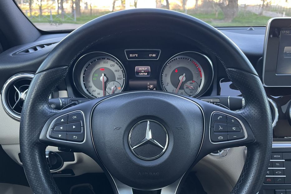 Продам Mercedes-Benz GLA-Class 250 2016 года в Николаеве