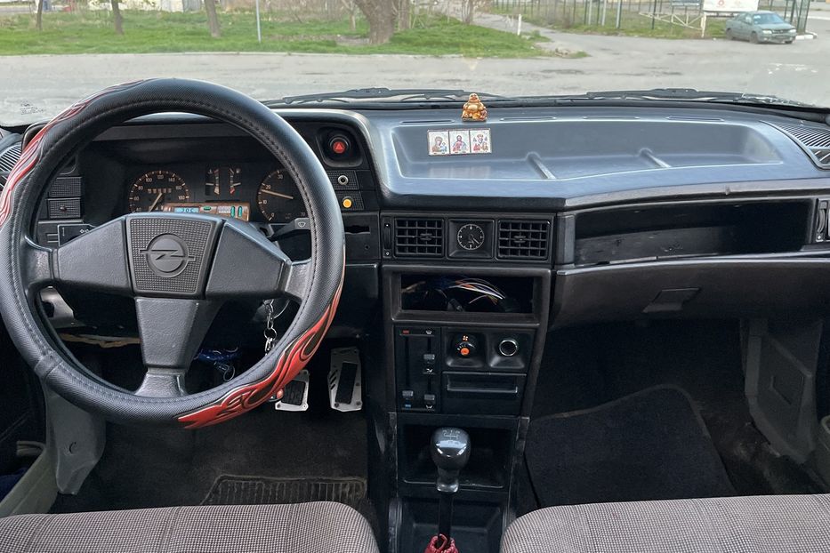 Продам Opel Kadett 1,2 1985 года в Николаеве
