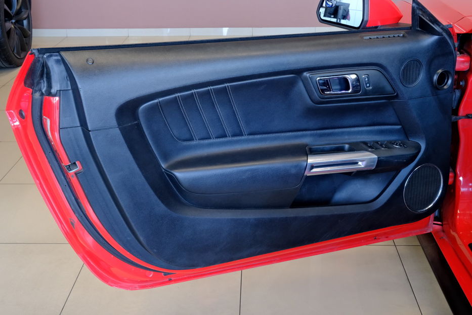 Продам Ford Mustang Cabrio 2018 года в Одессе