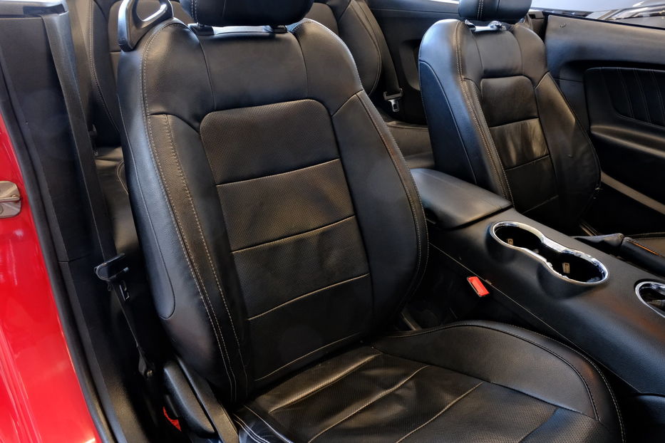 Продам Ford Mustang Cabrio 2018 года в Одессе