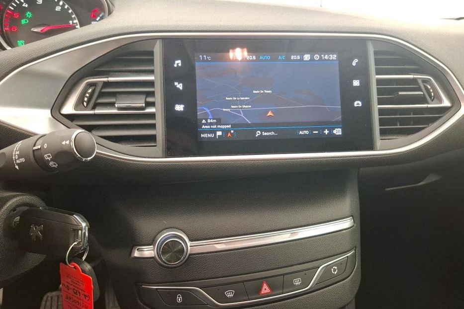 Продам Peugeot 308 NAV LED KLIM  НЕ МАЛЬОВАНИЙ 2021 года в Львове