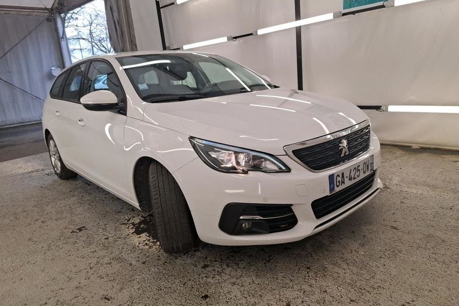 Продам Peugeot 308 NAV LED KLIM  НЕ МАЛЬОВАНИЙ 2021 года в Львове