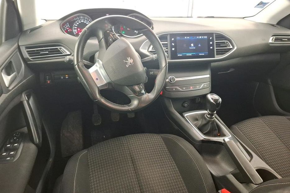 Продам Peugeot 308 NAV LED KLIM  НЕ МАЛЬОВАНИЙ 2021 года в Львове