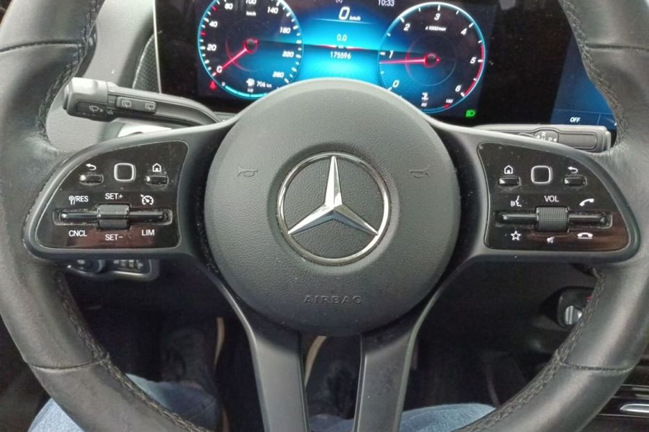 Продам Mercedes-Benz Mercedes GLB NAVI KAMERA  2021 года в Львове