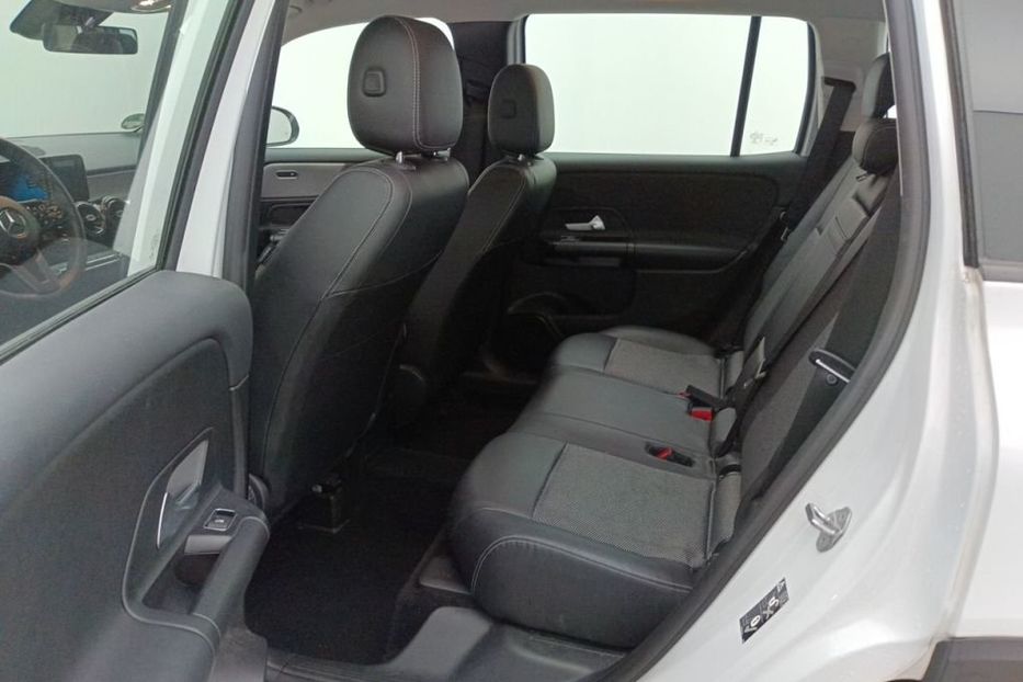 Продам Mercedes-Benz Mercedes GLB NAVI KAMERA  2021 года в Львове