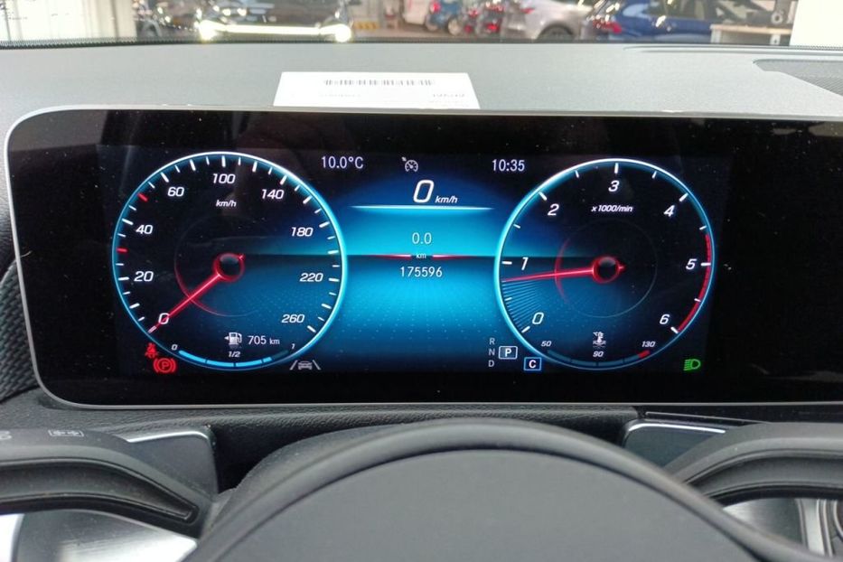 Продам Mercedes-Benz Mercedes GLB NAVI KAMERA  2021 года в Львове