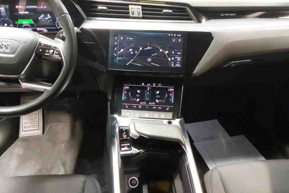 Продам Audi E-Tron 95 LED KLIMA NAVI  2019 года в Львове