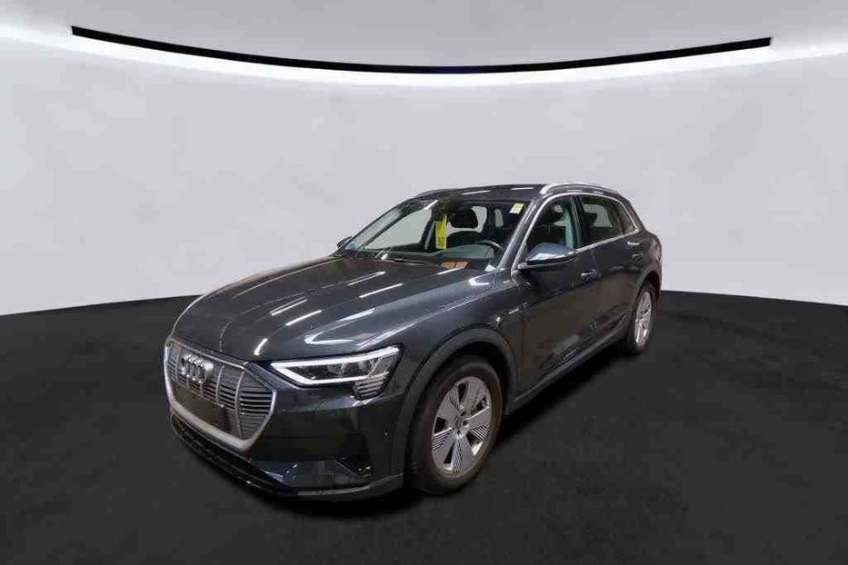 Продам Audi E-Tron 95 LED KLIMA NAVI  2019 года в Львове