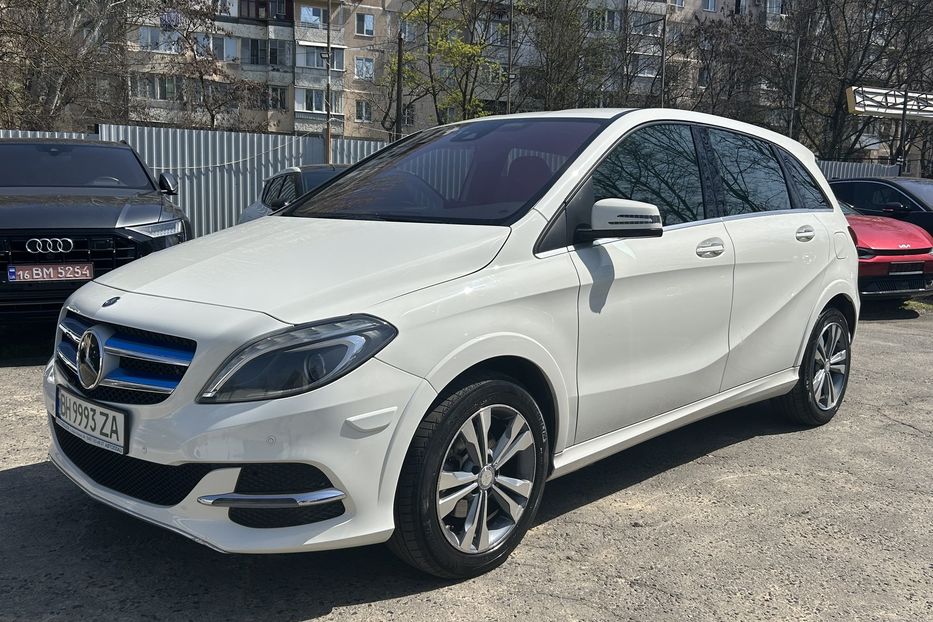 Продам Mercedes-Benz B-Class B250E 2015 года в Одессе