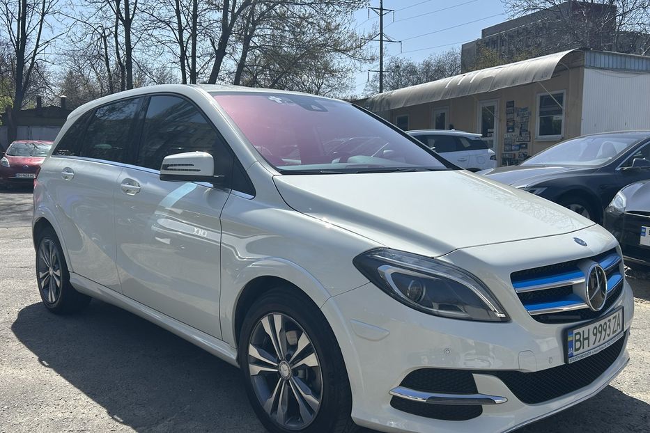 Продам Mercedes-Benz B-Class B250E 2015 года в Одессе