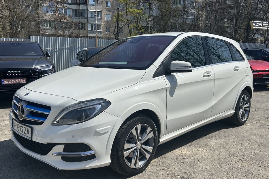 Продам Mercedes-Benz B-Class B250E 2015 года в Одессе