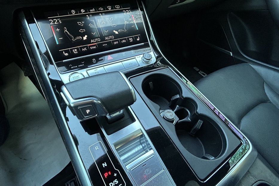 Продам Audi Q8 3.0 TFSI Prestige full 2020 года в Одессе