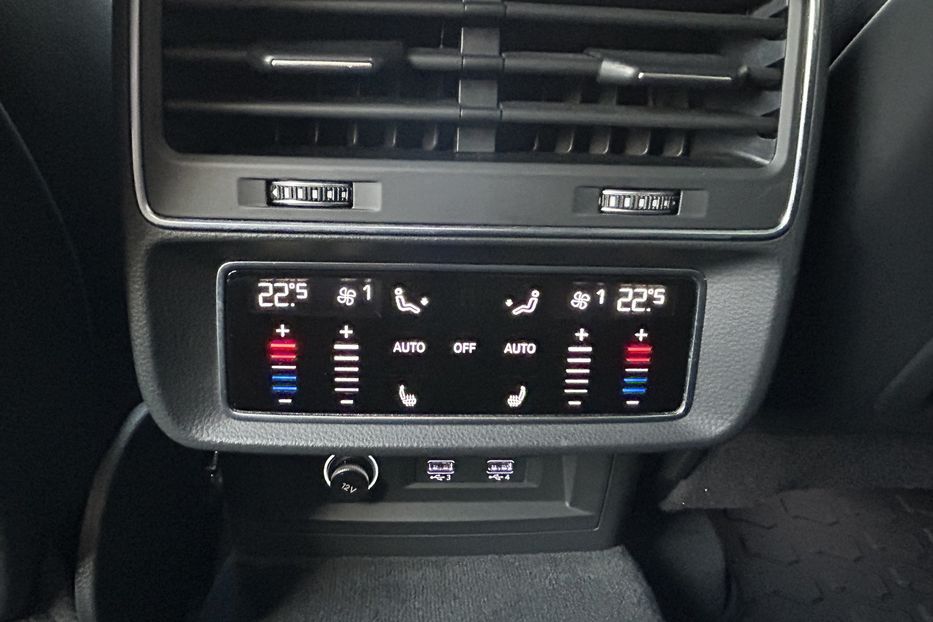 Продам Audi Q8 3.0 TFSI Prestige full 2020 года в Одессе