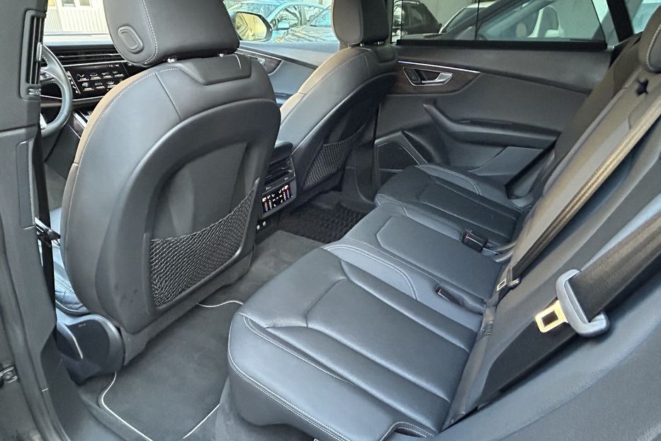 Продам Audi Q8 3.0 TFSI Prestige full 2020 года в Одессе