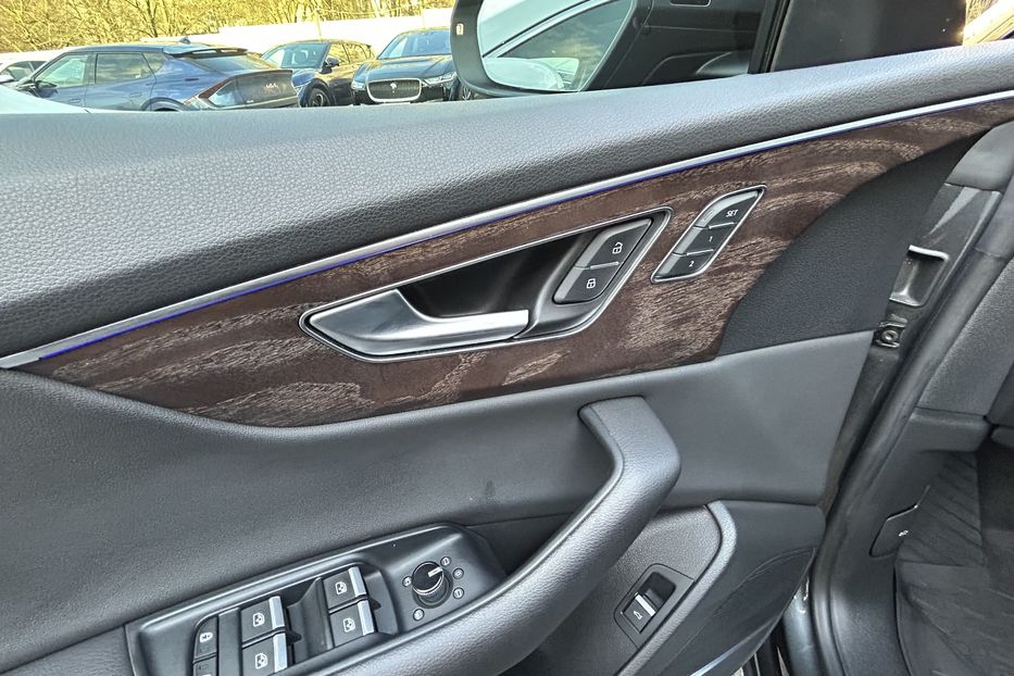 Продам Audi Q8 3.0 TFSI Prestige full 2020 года в Одессе