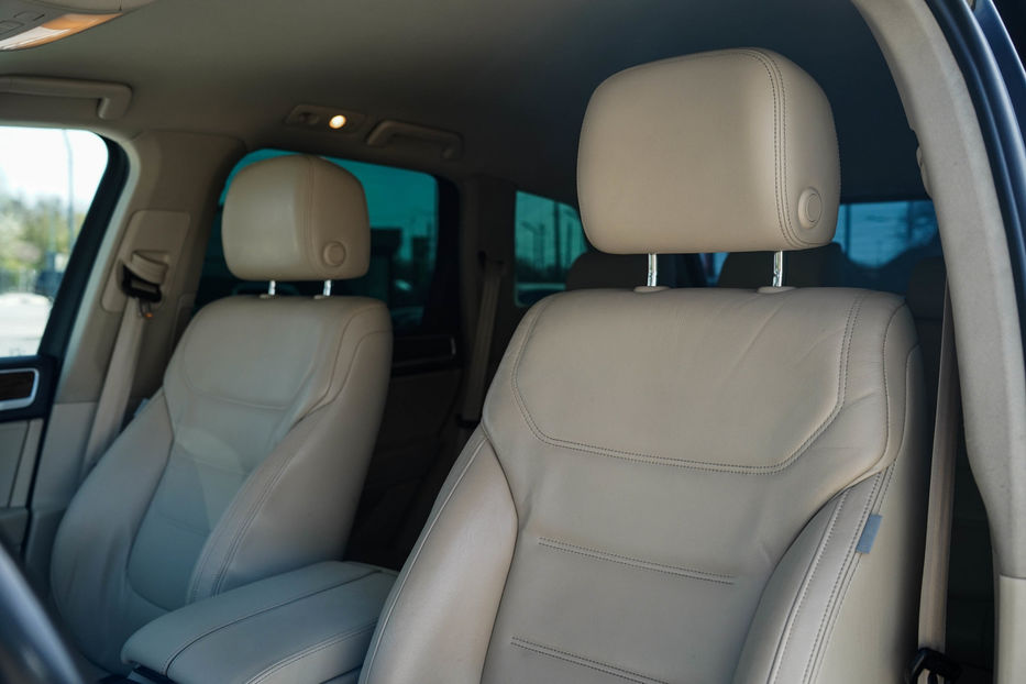Продам Volkswagen Touareg 2010 года в Черновцах